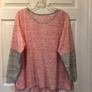 Cute Long Sleeve Red & Grey Top Size 22/24